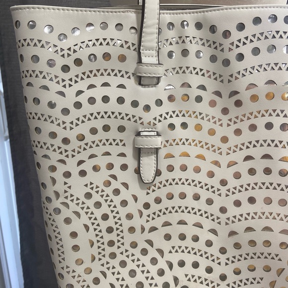 COPY - Beautiful Max Studio bag. - Picture 3 of 14